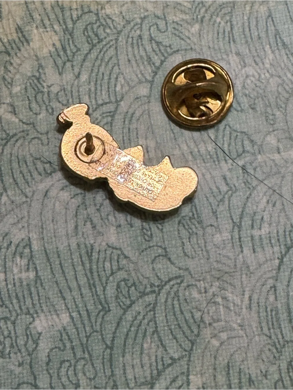 PRECIOUS MOMENTS LAPEL PIN